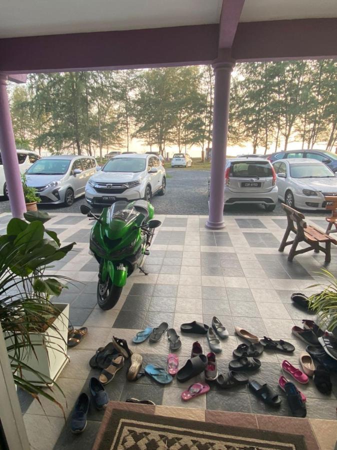 Paka Tamim Seaview Hotel エクステリア 写真