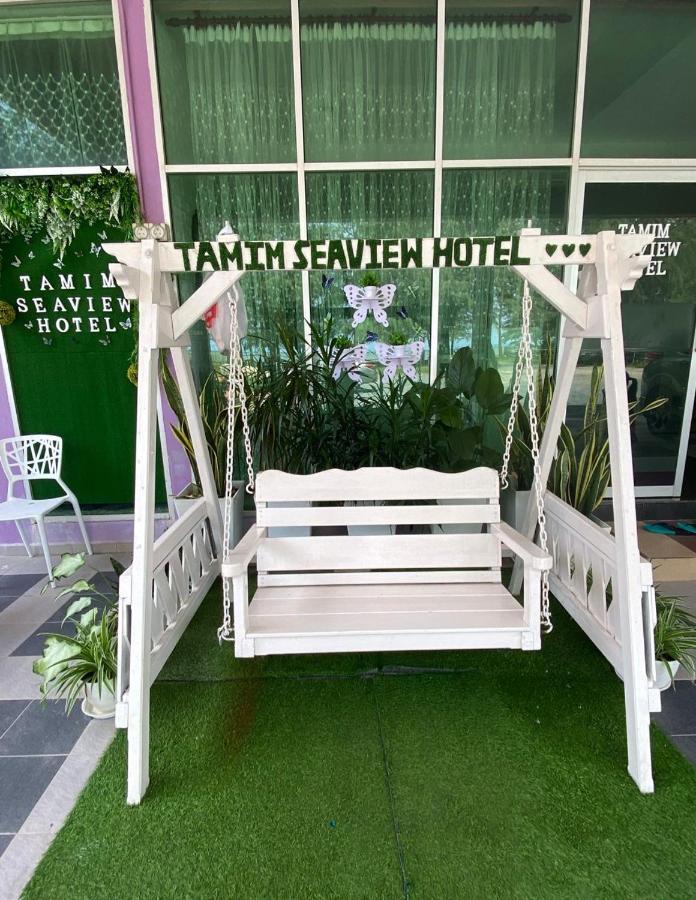 Paka Tamim Seaview Hotel エクステリア 写真