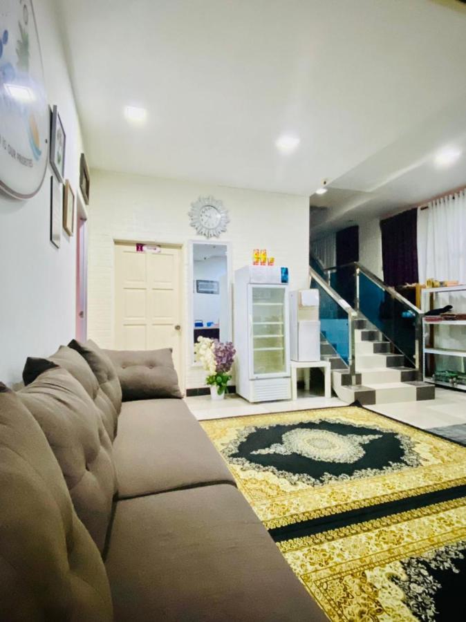Paka Tamim Seaview Hotel エクステリア 写真