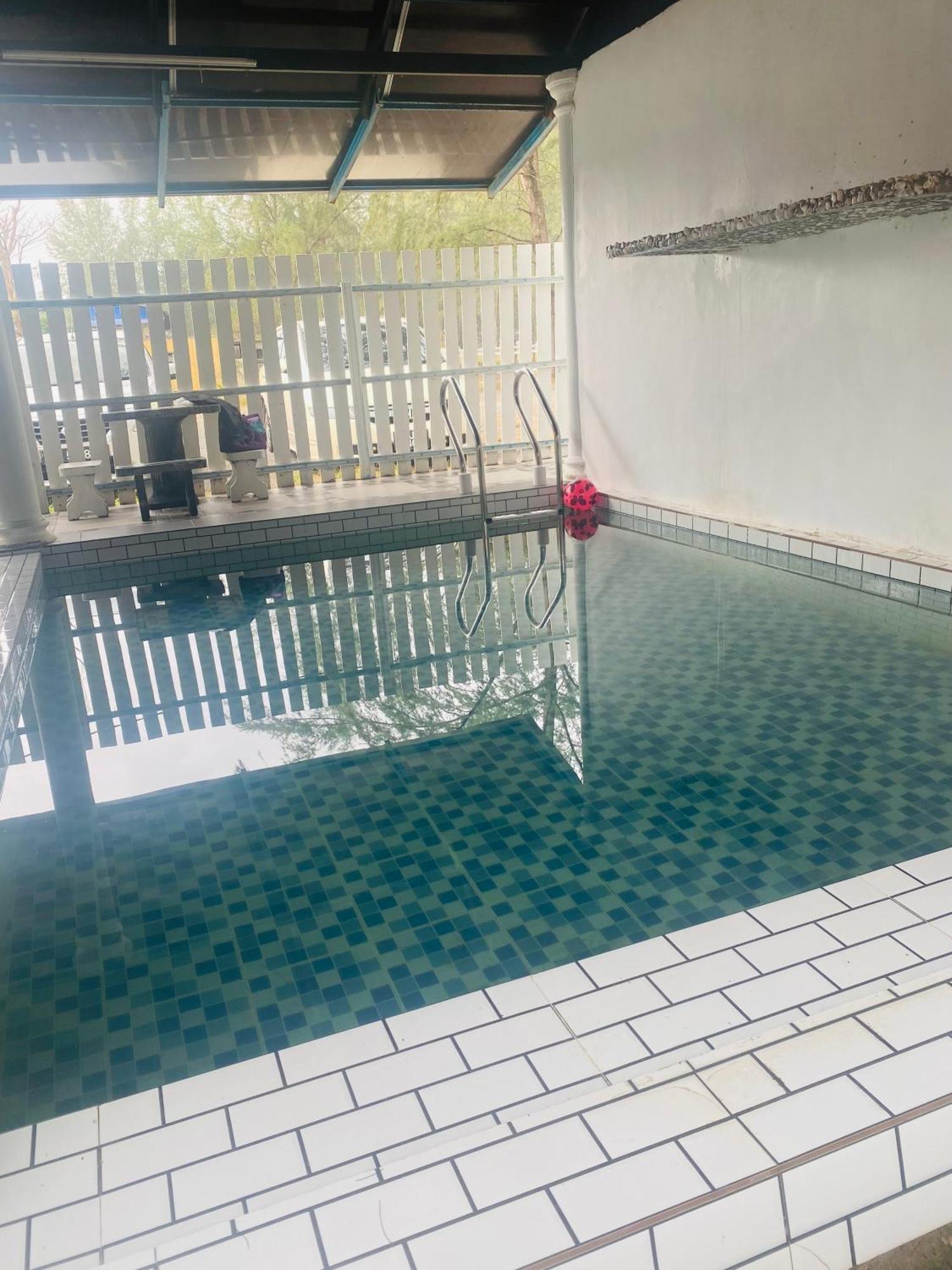 Paka Tamim Seaview Hotel エクステリア 写真